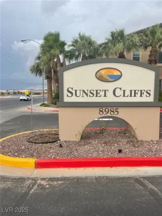 Photo #1: 2679300 Listing 