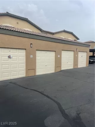Photo #2: 2679300 Listing 