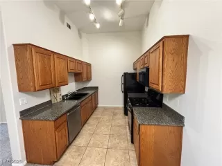 Photo #5: 2679300 Listing 