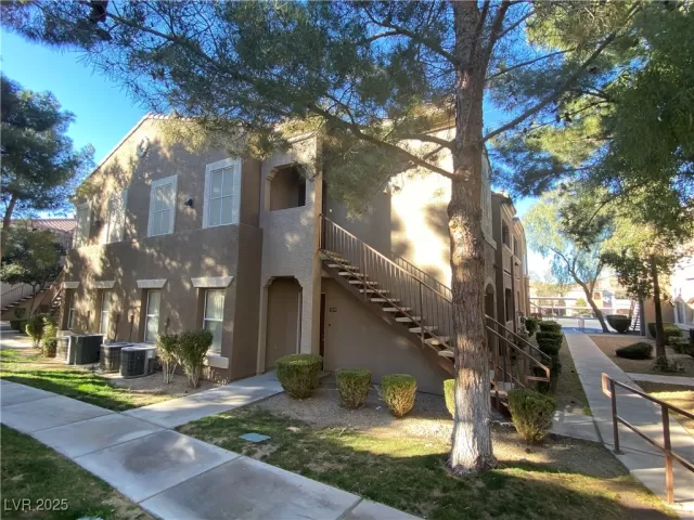 MLS: 2679336 Condo For Sale