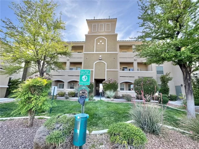 MLS: 2679374 Condo For Sale