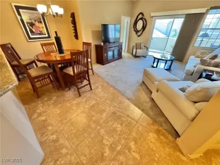 Photo #4: 2679374 Listing 