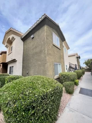 Photo #1: 2679398 Listing 