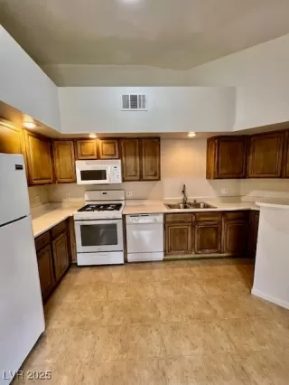 Photo #4: 2679398 Listing 