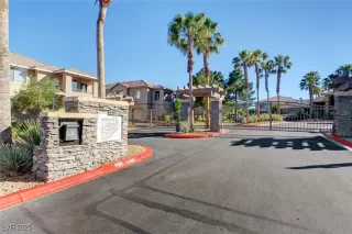 Photo #2: 2679399 Listing