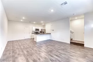 Photo #3: 2679419 Listing 