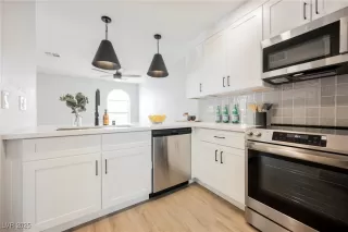 Photo #1: 2679452 Listing