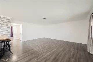 Photo #6: 2679454 Listing