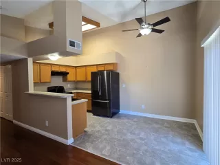 Photo #3: 2679471 Listing 