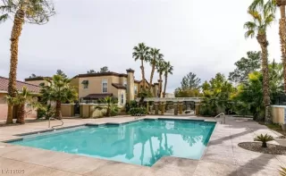 Photo #3: 2679472 Listing 