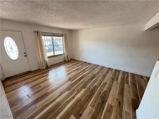 Photo #3: 2679490 Listing 