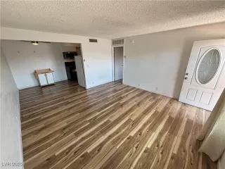 Photo #4: 2679490 Listing 