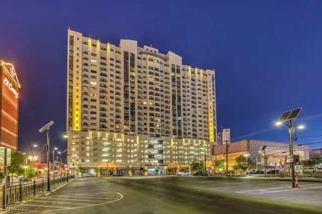 MLS: 2679503 Condo For Sale