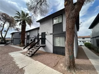 Photo #1: 2679513 Listing 