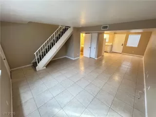 Photo #3: 2679513 Listing 