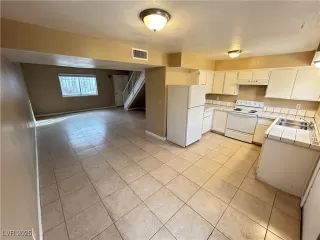 Photo #6: 2679513 Listing 