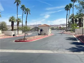 Photo #2: 2679530 Listing 