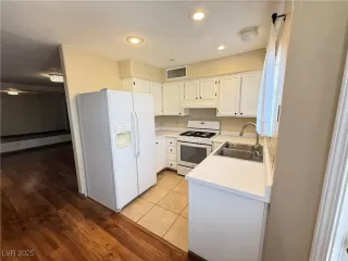 Photo #4: 2679558 Listing 