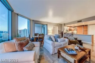 Photo #3: 2679586 Listing 