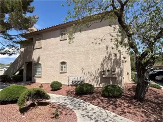 Photo #2: 2679590 Listing 