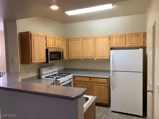 Photo #3: 2679595 Listing 