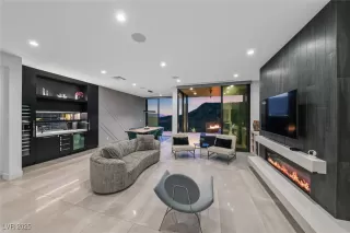 Photo #4: 2679596 Listing 