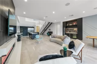 Photo #5: 2679596 Listing 