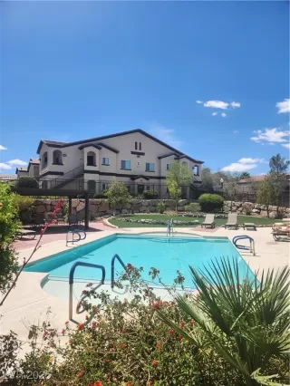 Photo #1: 2679604 Listing 