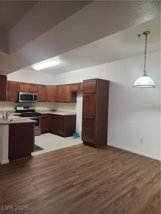 Photo #6: 2679604 Listing 