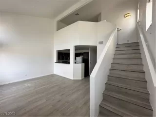 Photo #3: 2679609 Listing 