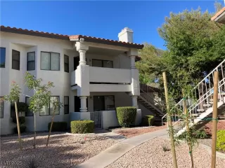 Photo #1: 2679624 Listing 