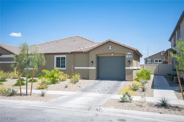 MLS: 2679631 Condo For Sale