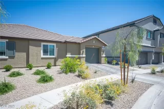 Photo #1: 2679631 Listing 