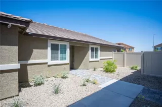 Photo #3: 2679631 Listing 