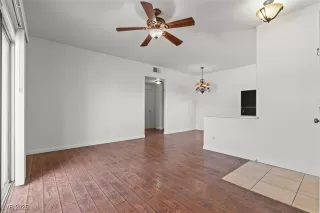 Photo #1: 2679638 Listing