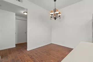 Photo #3: 2679638 Listing