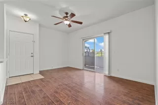 Photo #5: 2679638 Listing