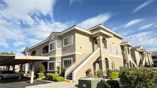 MLS: 2679656 Condo For Sale