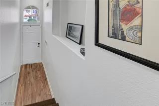 Photo #3: 2679671 Listing