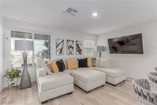 Photo #4: 2679690 Listing 