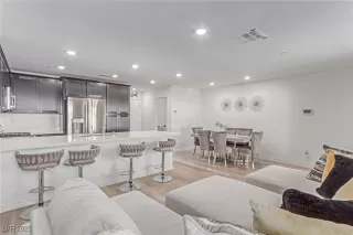 Photo #5: 2679690 Listing 