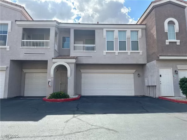 MLS: 2679696 Condo For Sale