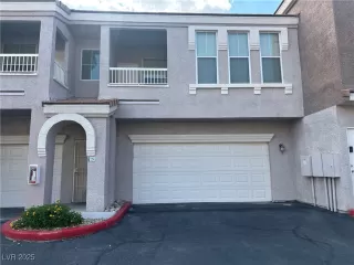 Photo #1: 2679696 Listing 