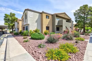 Photo #3: 2679712 Listing