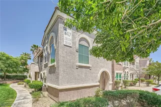 Photo #1: 2679729 Listing 