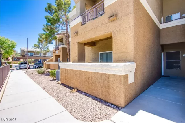 MLS: 2679743 Condo For Sale