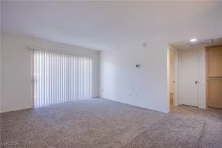 Photo #3: 2679743 Listing 