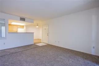 Photo #6: 2679743 Listing 