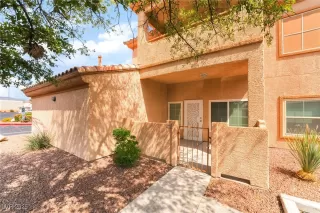 Photo #1: 2679833 Listing 