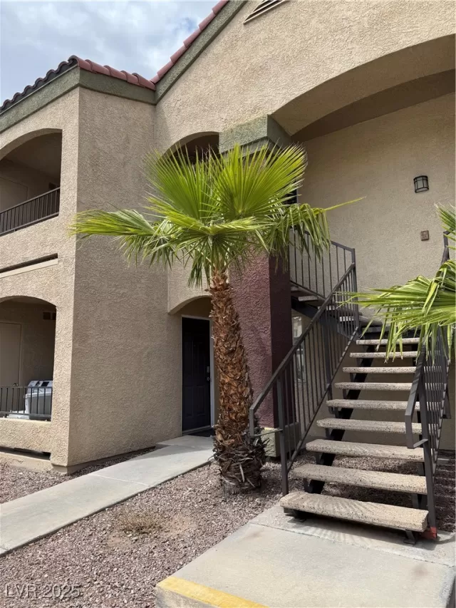 MLS: 2679844 Condo For Sale